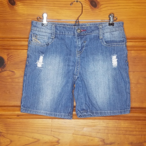 Mudd Distressed Mid Jean Shorts Juniors Size 3 - Picture 2 of 5